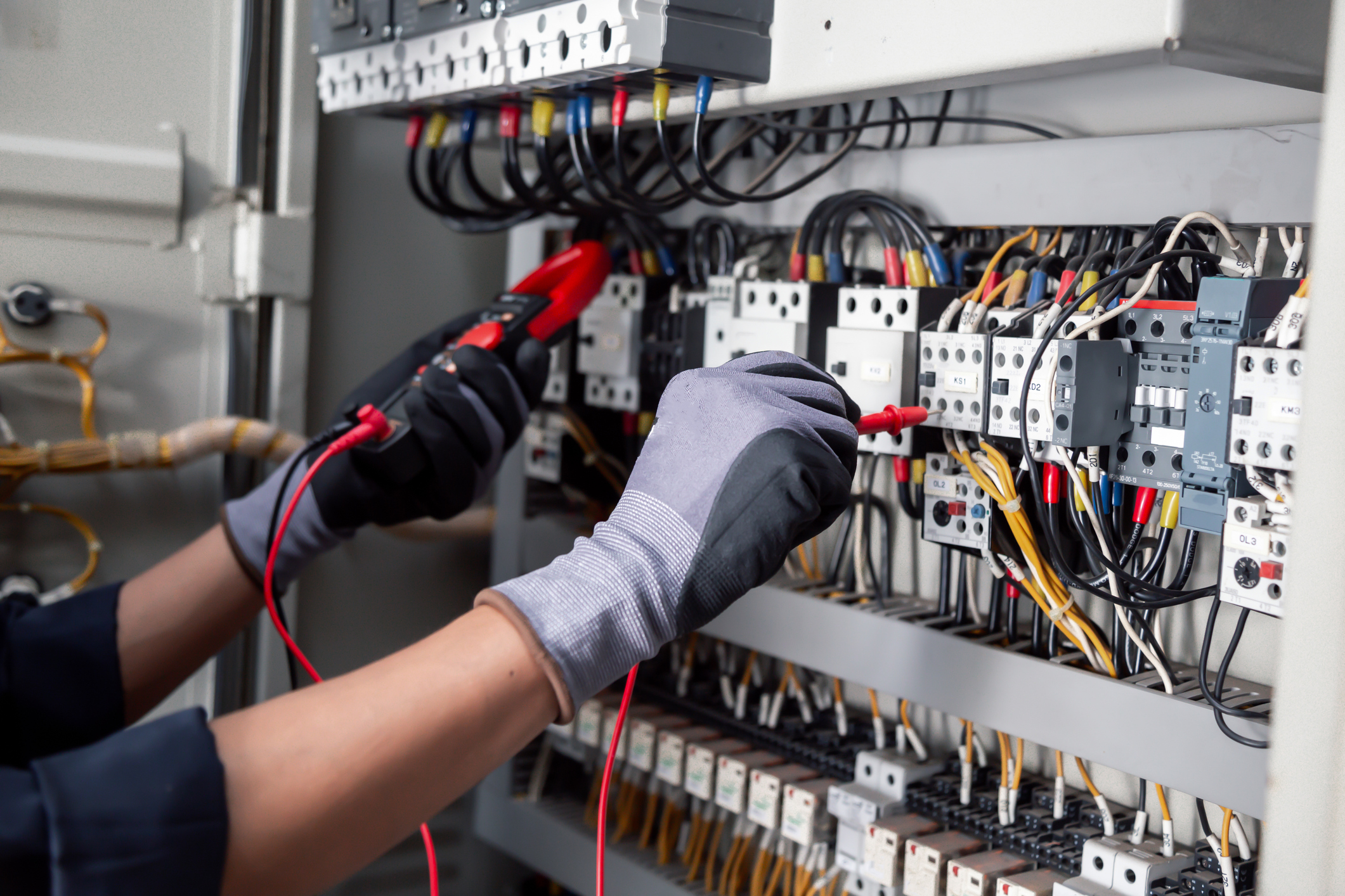How Professional Electrical Maintenance Averts Costly Repairs