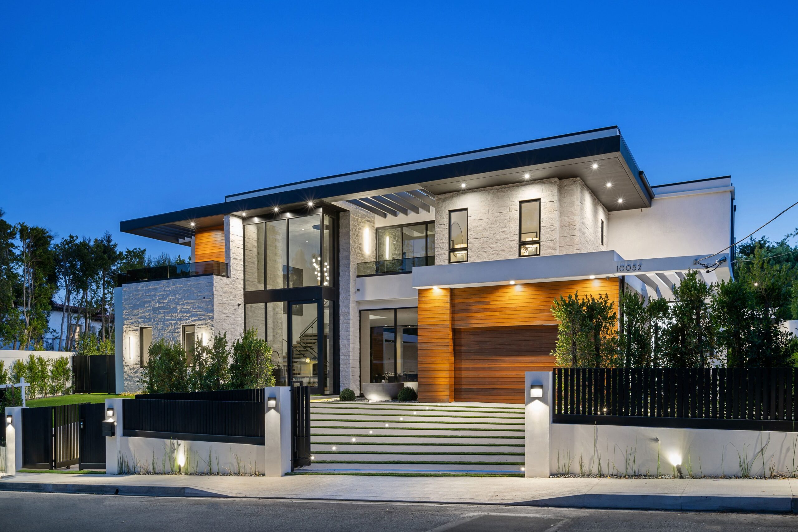 Exterior Lighting Installation Practical Benefits for Homes and Businesses