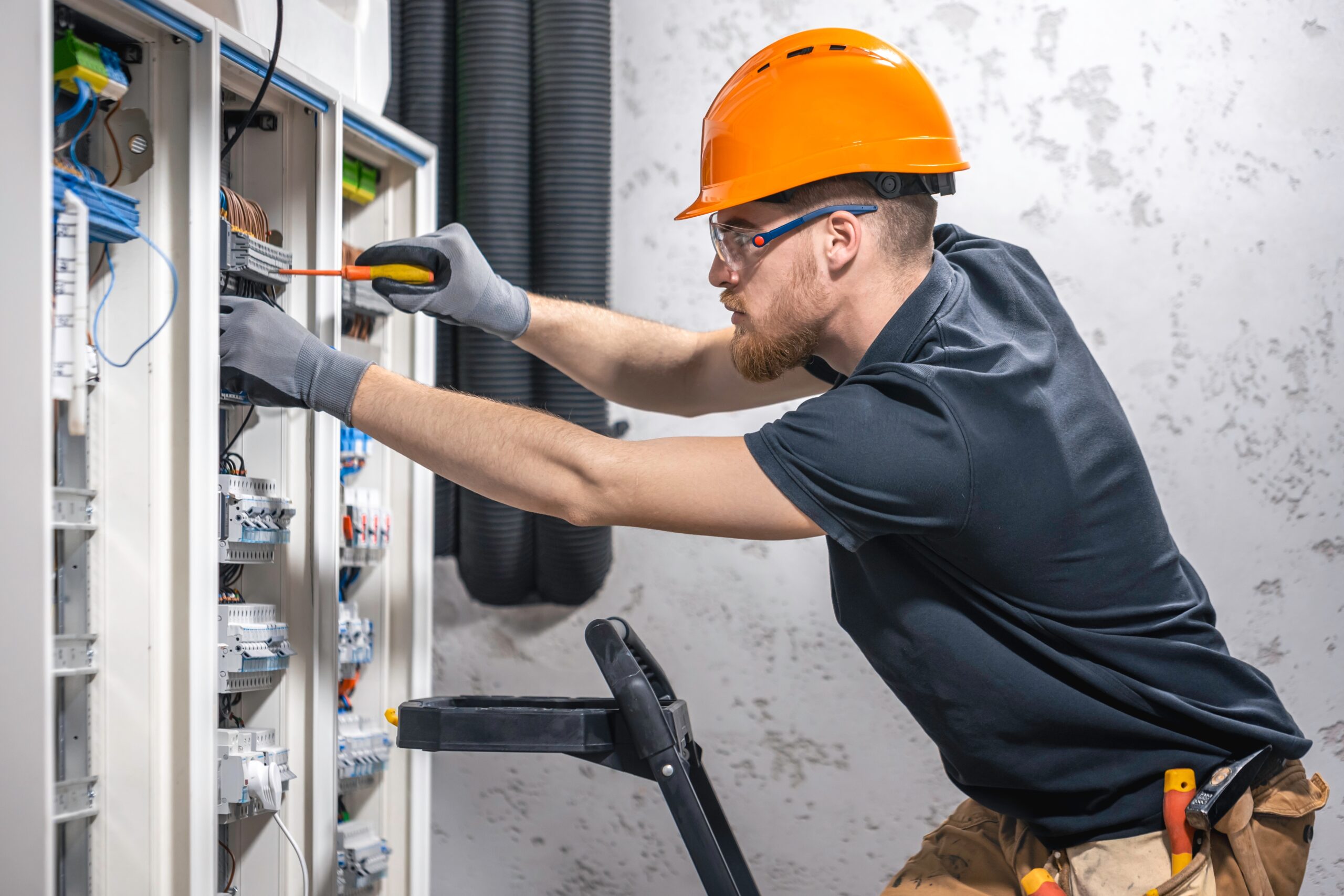 Signs You Need an Electrician Before a Small Electrical Issue Becomes a Major Hazard